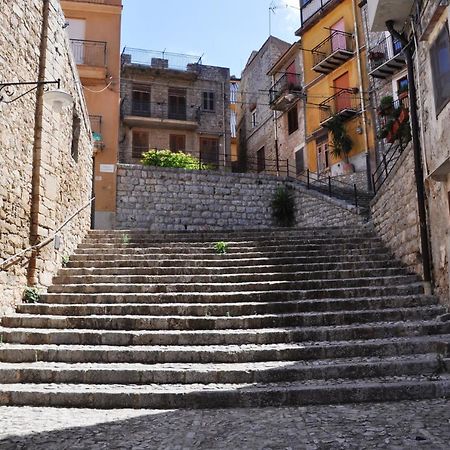 Villetta In Centro Storico Caccamo Ngoại thất bức ảnh
