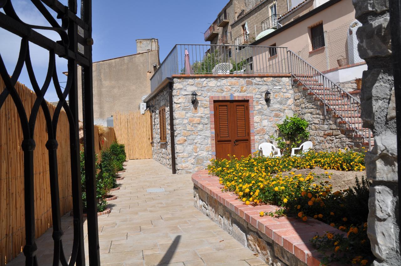 Villetta In Centro Storico Caccamo Ngoại thất bức ảnh